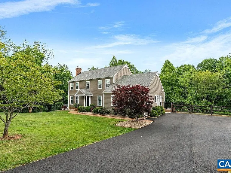 2810 Locust Hill Dr — Photo 36
