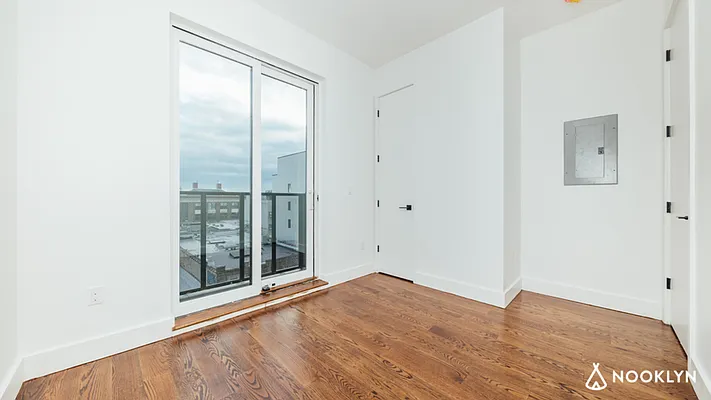 Rented by Nooklyn NYC LLC | media 17