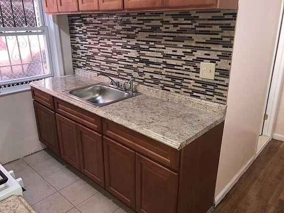 3rd image of 3045 80th St