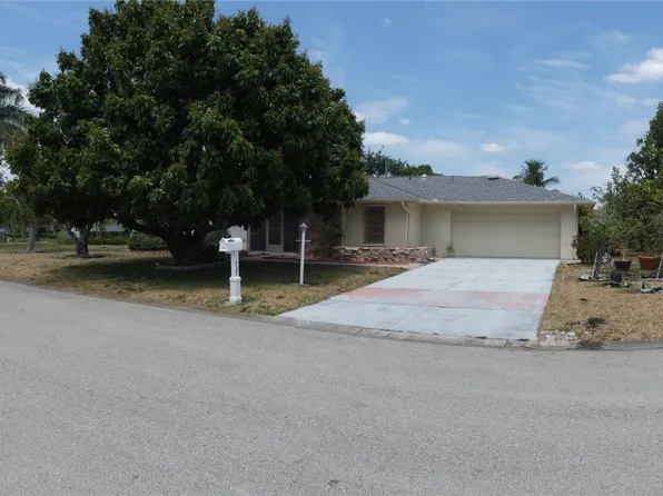 1365 Kingswood Ct, Fort Myers, FL 33919