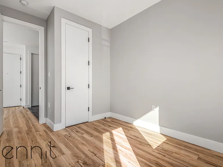 1115 Decatur St #3A — Photo 10