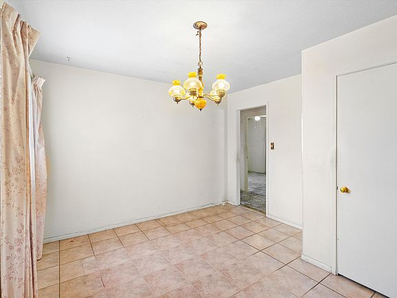 5th image of 3217 Ortiz Dr NE