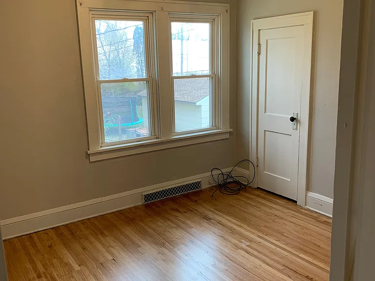 135 Riverside Ave — Photo 5