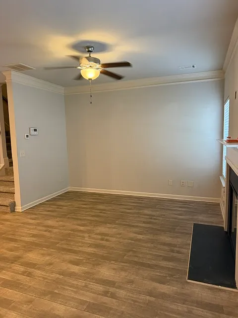 3 bed, 1451 sqft, $2,150 — Photo 4