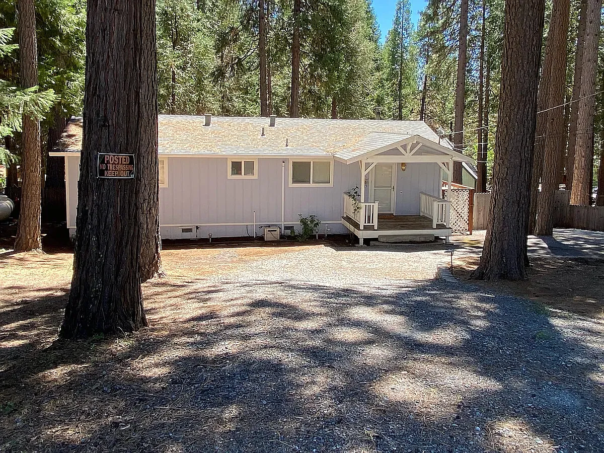 2 bed, 968 sqft, $2,500 — Photo 1