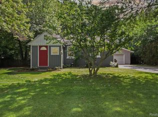 182 Elwill Ct, Holland, MI 49424