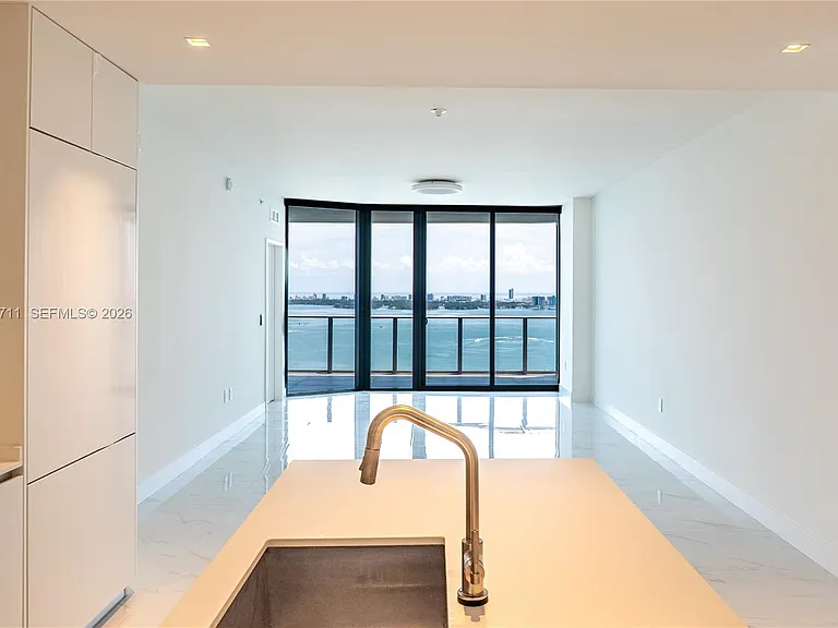 700 NE 24th St #3603 — Photo 17