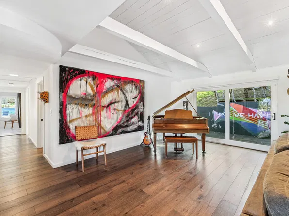 4001 Topanga Canyon Blvd, Woodland Hills, CA 91364