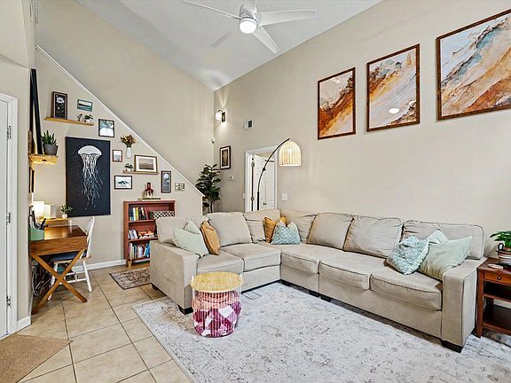 4th image of 3058 Camelliawood Cir E