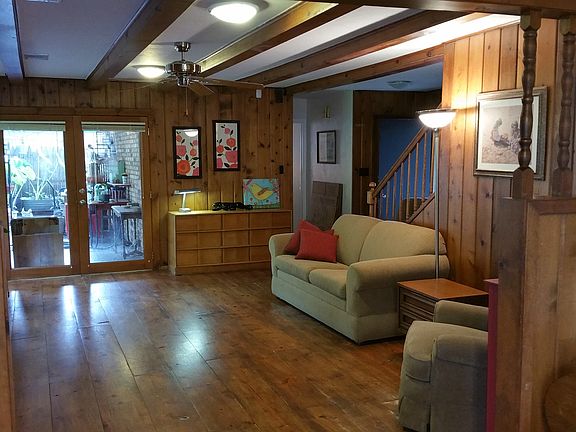 Wide Knotty Pine Floor