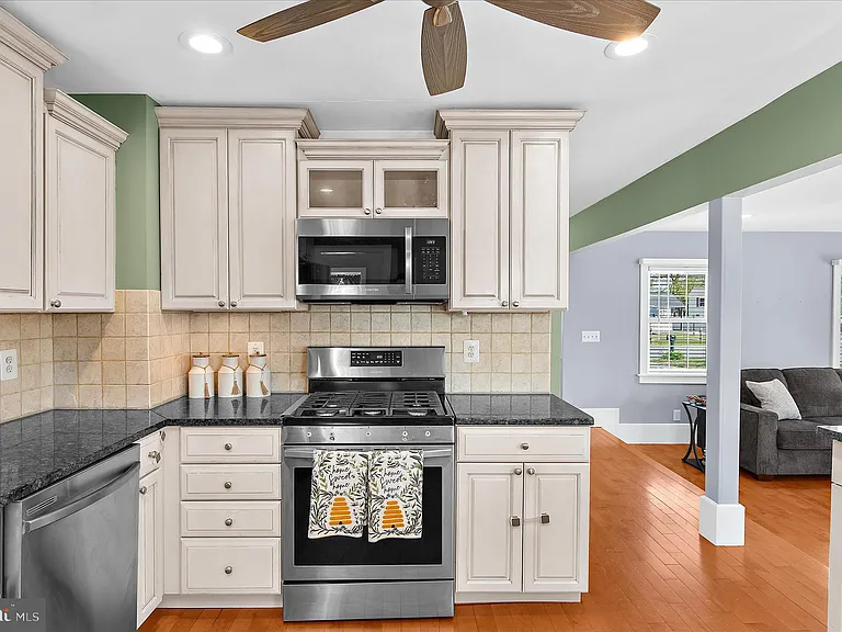 161 Margate Dr — Photo 21