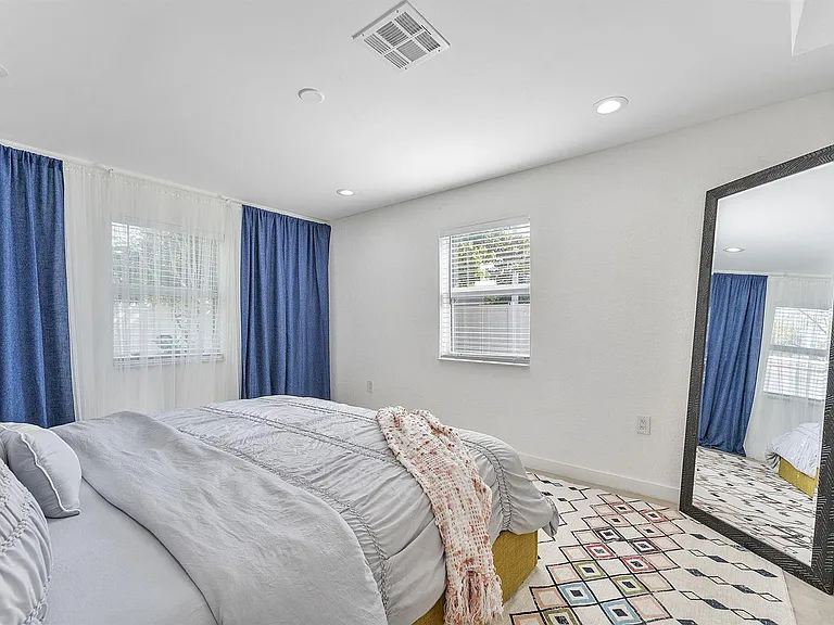 2629 SW 6th Ct — Photo 22