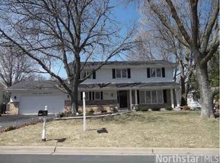 2709 Lamplighter Ln, Minneapolis, MN 55422