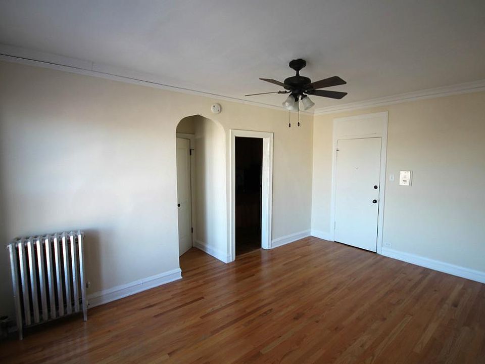 2nd image of 4614 N Paulina St #4614307