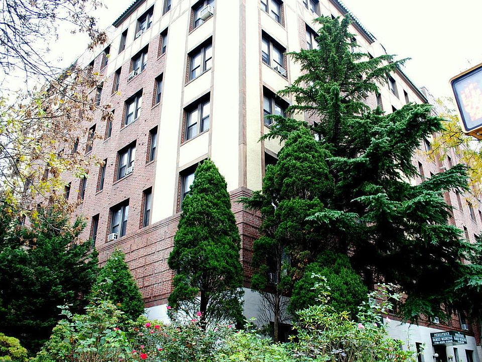 1st image of 11525 Metropolitan Ave APT 132