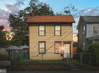 422 S Washington St, Gettysburg, PA 17325