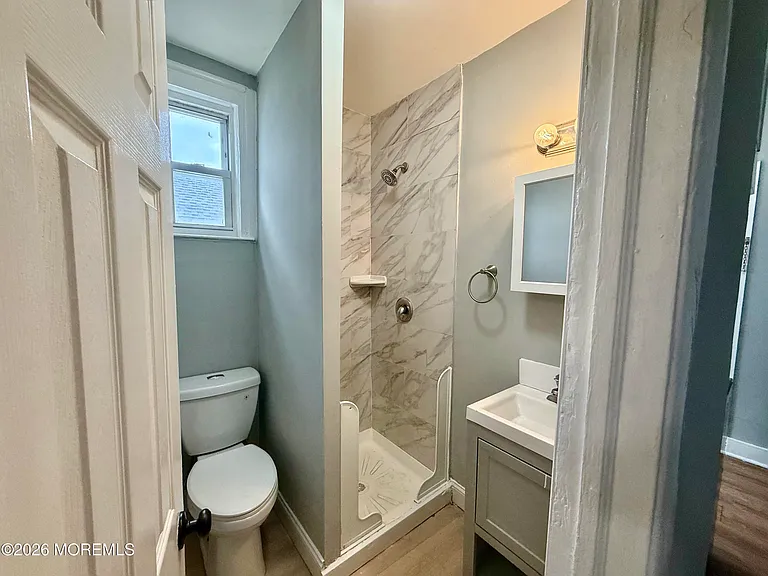 37 2nd Ave #3 — Photo 7