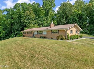 744 Garden Ln, Bristol, VA 24201