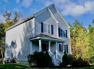 415 Elm St, Kingston, MA 02364