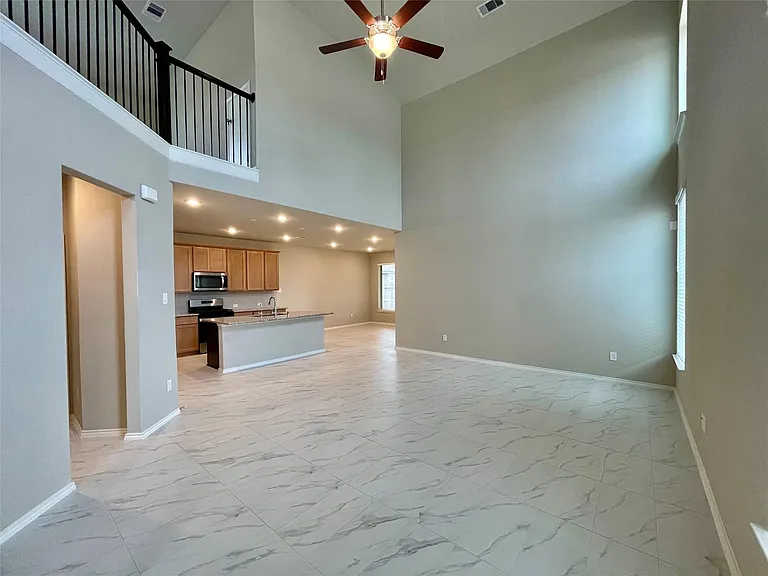 553 Sand Branch Dr — Photo 9