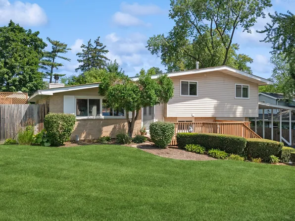 18956 W Orchard Ln, Grayslake, IL 60030
