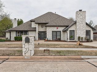 1816 Winding Ridge Rd, Norman, OK 73072