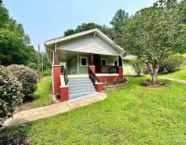 2040 Valway Rd NW, Lenoir, NC, 28645