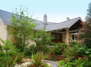 230 Miguel Ln, Eastsound, WA 98245