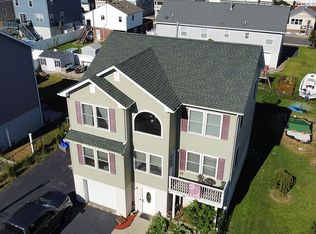 815 3rd St, Union Beach, NJ 07735