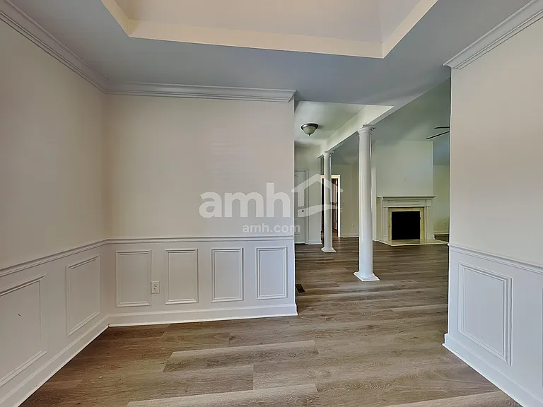 560 Summit Way — Photo 6
