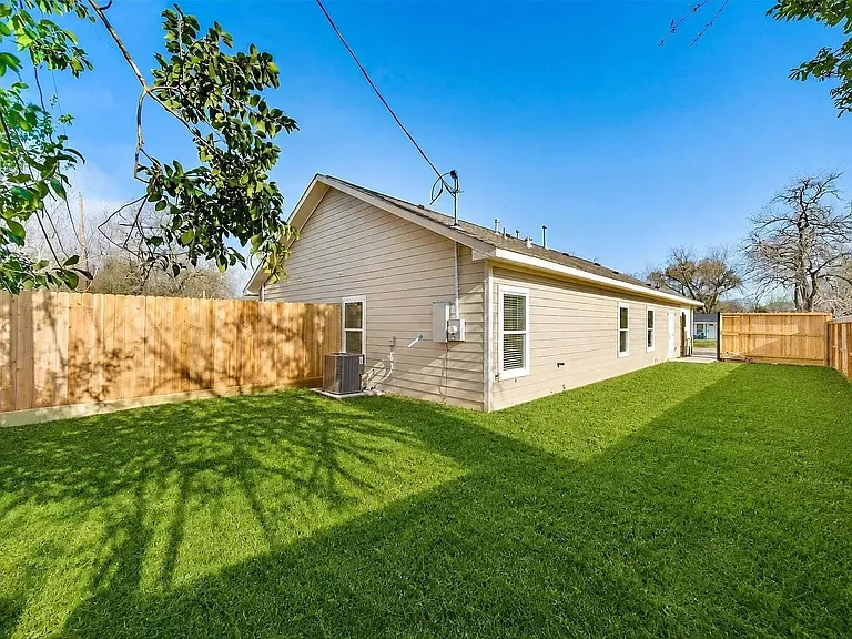 5618 Ridgeway Dr #B — Photo 16
