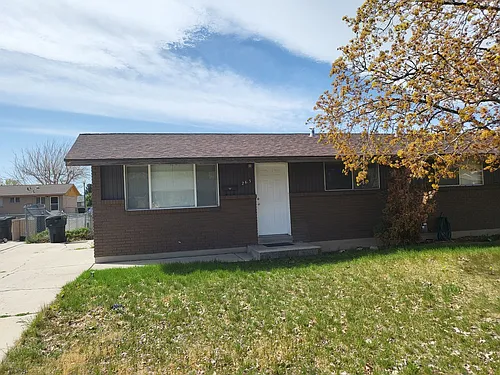 263 W Duplex Photo 1