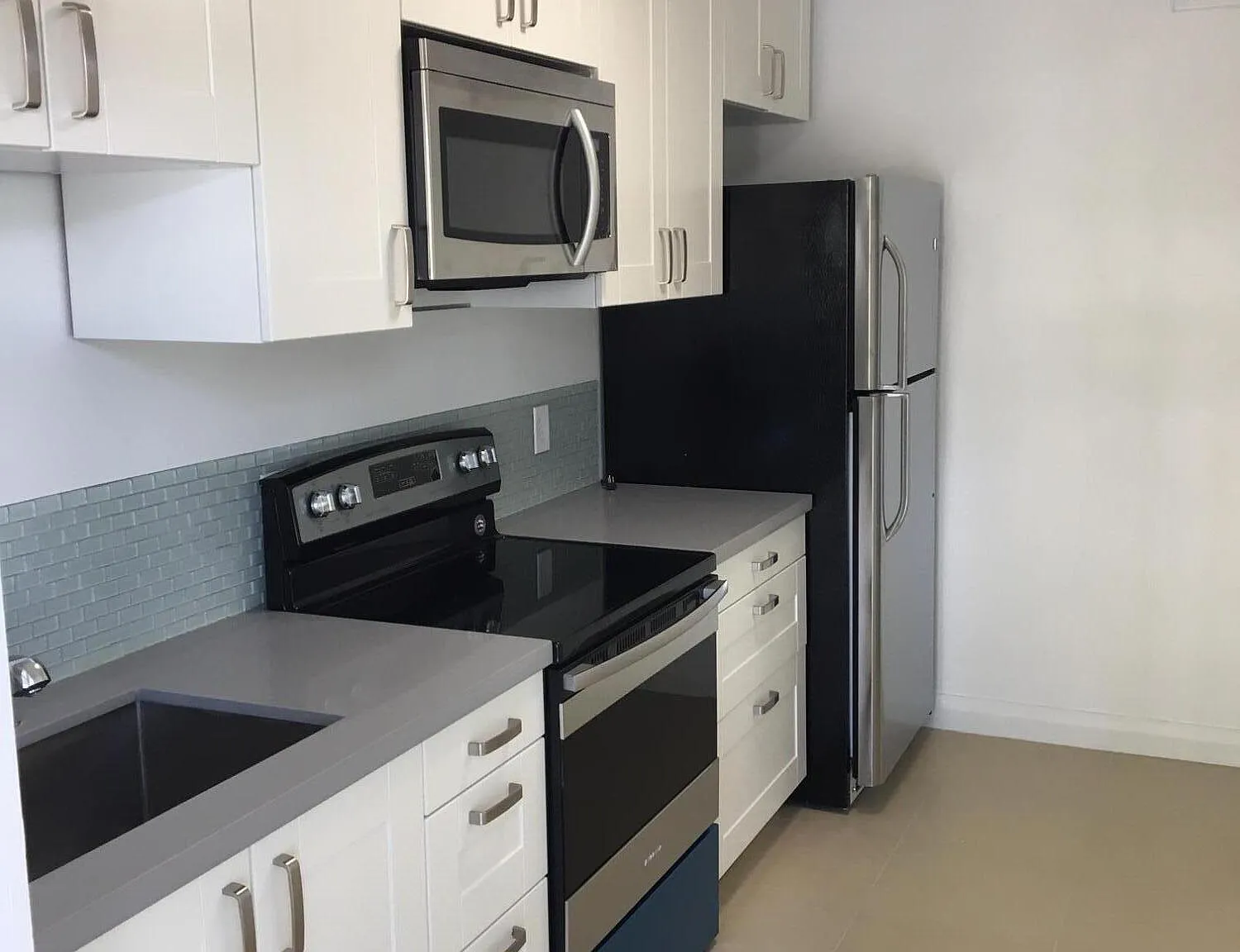 2 bed, 1.0 bath, 585 sqft, $1,680 — Photo 4