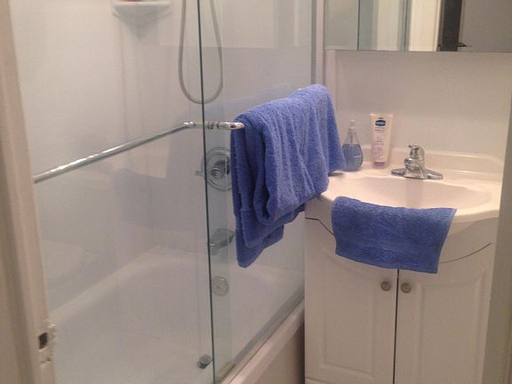 3rd image of 215 E Broadway APT 2M