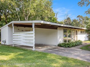 5670 Buckingham Rd, Haslett, MI 48840