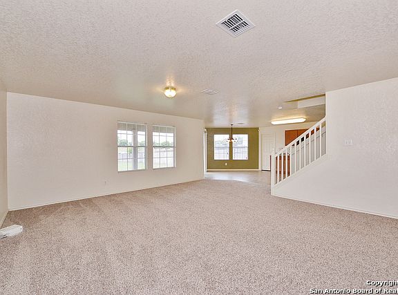 5th image of 315 Redbud Trce