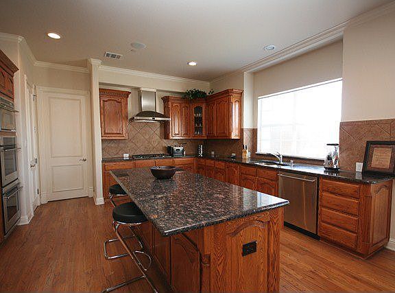 5th image of 2046 San Andres Dr