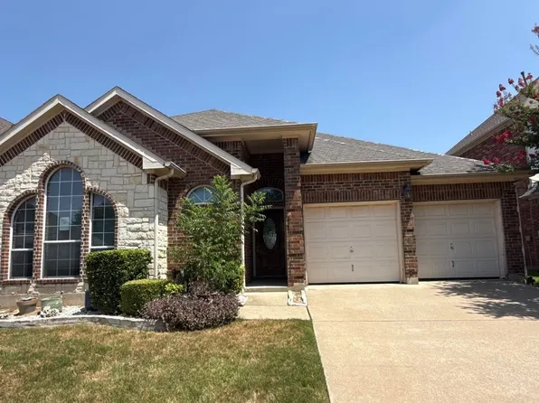1822 Masters Dr, Desoto, TX 75115