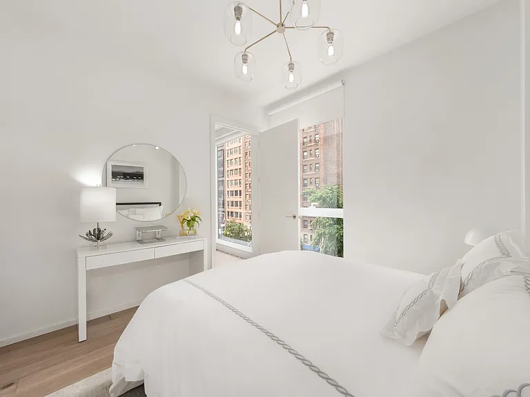 150 E 23rd St #4B — Photo 8
