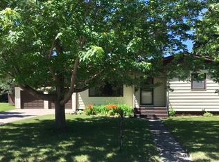 117 15th Ave NE, Devils Lake, ND 58301