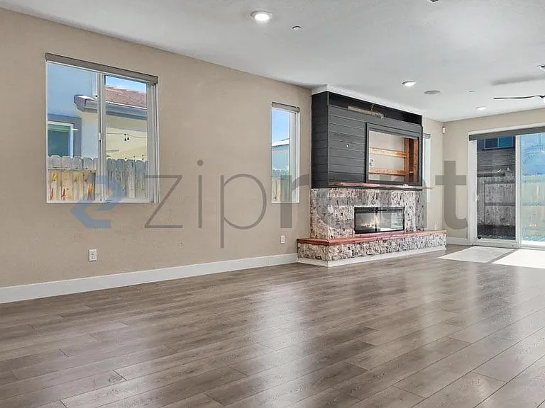 2272 Borealis Cir — Photo 6