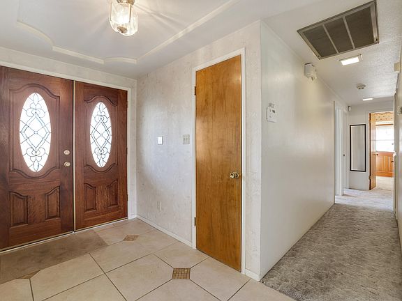 5th image of 349 W Beech Ave