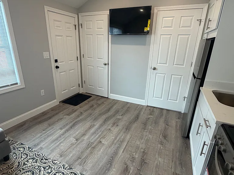 110 Lafayette Rd #15 — Photo 4