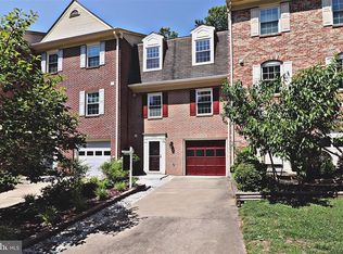 9356 McCarthy Woods Ct, Burke, VA 22015