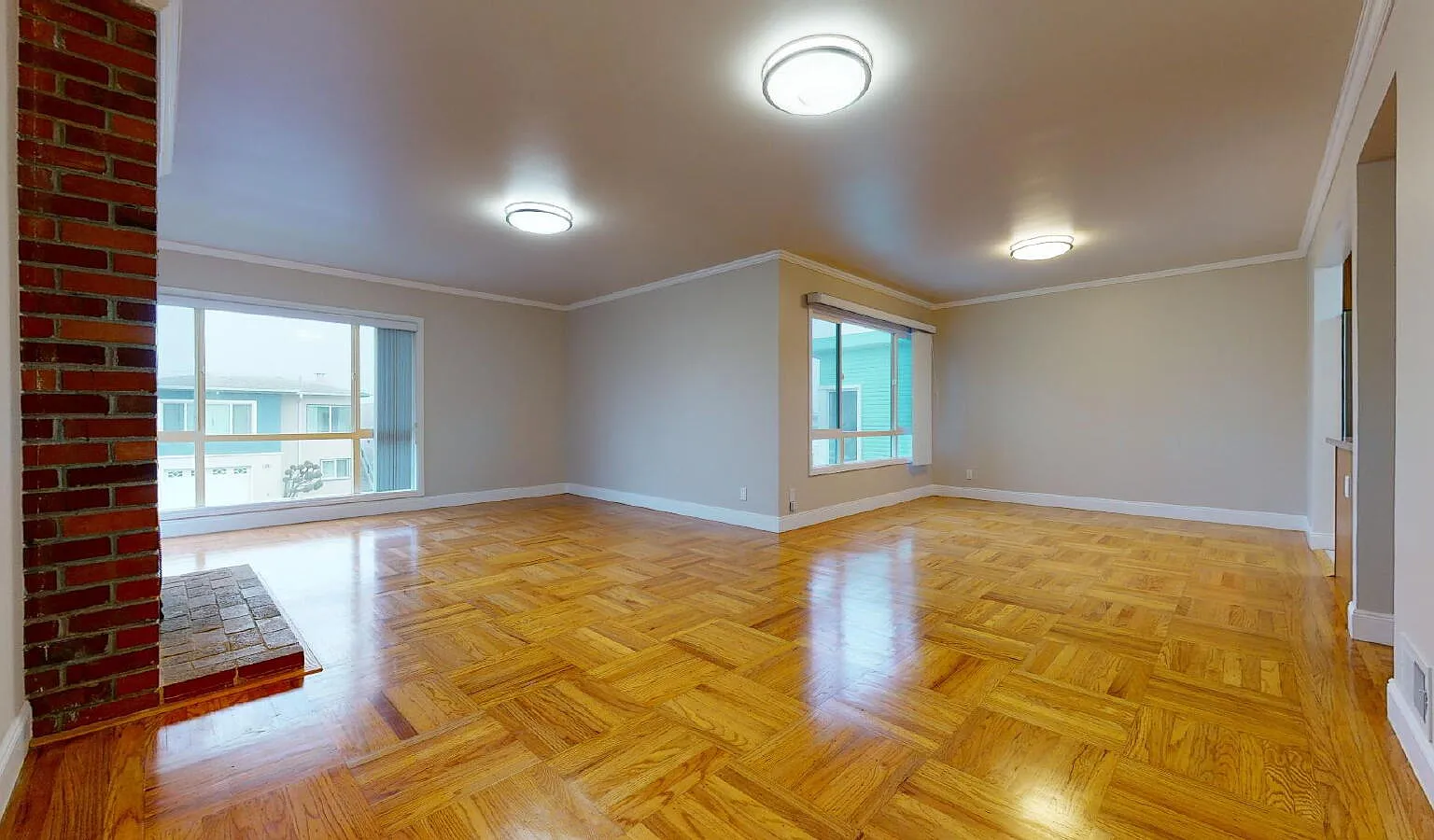 5 bed, 2.5 bath, 1930 sqft, $5,750 — Photo 2