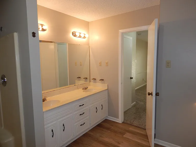 4505 River Oaks Dr — Photo 23