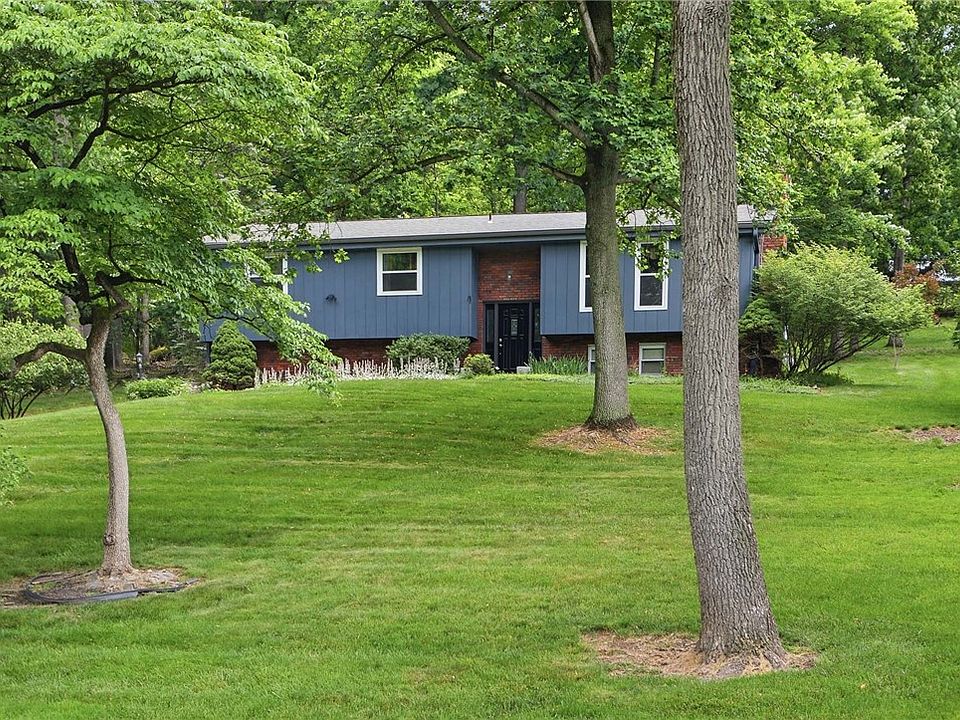 1st image of 225 Woodcroft Rd
