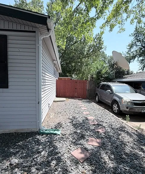2636 23rd Ave — Photo 2