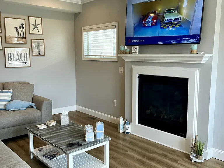 127 Dewey Dr — Photo 7