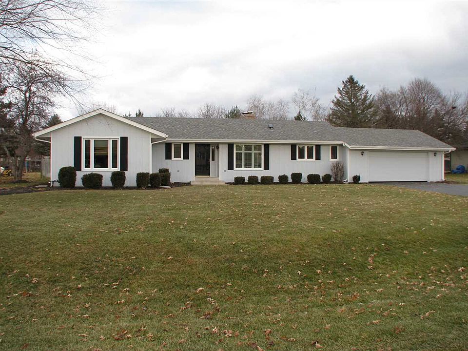 1st image of 555 Betsy Ross Ln